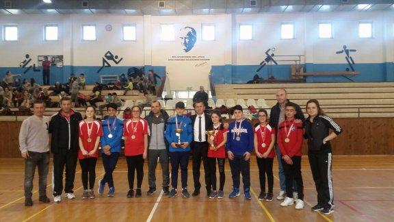 İlçemiz Çayırova Mustafa Necati Ortaokulu Badminton Takımından Kocaeli Şampiyonluğu