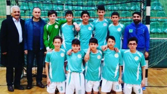 İlçemiz Çayırova İmam Hatip Ortaokulu Futsal Takımından Kocaeli Finallerinde Büyük Başarı