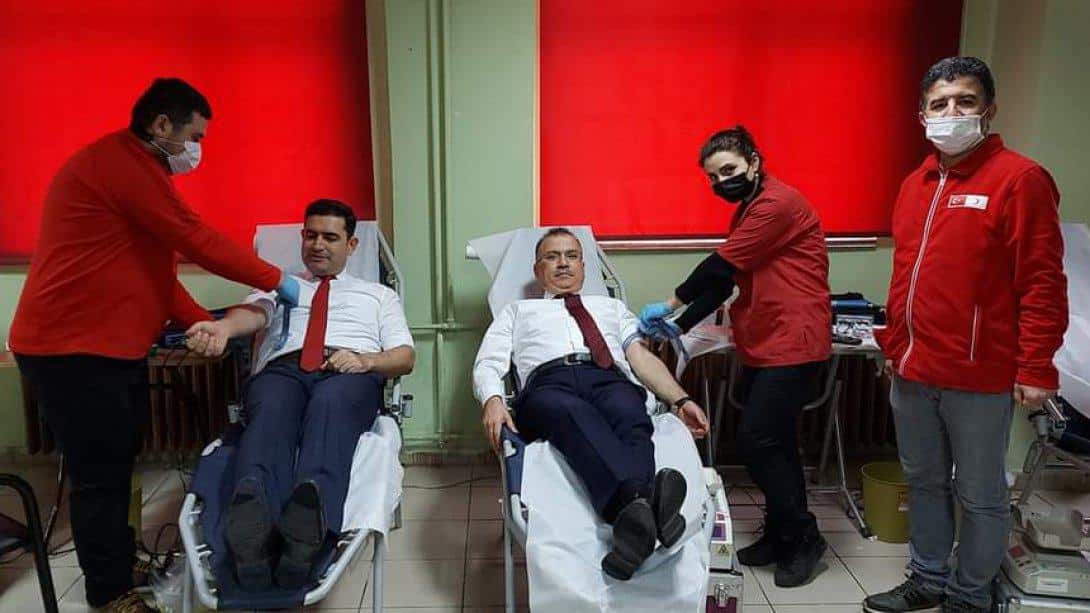 Okullarımızda Kızılay Tarafından Sürdürülmekte Olan Kan Bağışı Kampanyasına Destek